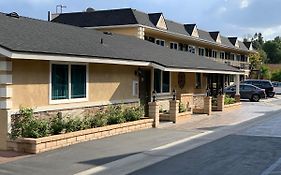 Walnut Inn & Suites West Covina